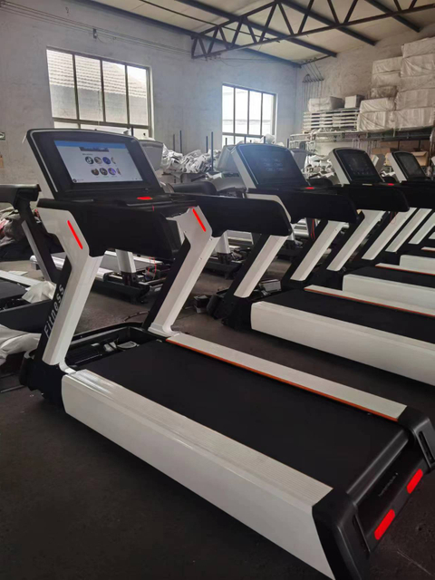 MND-CC39A LED Commercial Treadmill | Aluminum Frame, 3HP Motor | MND FITNESS